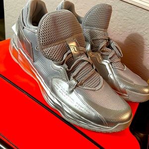 NEW W TAG SZ 19 ADIDAS SUPER SIZE SNEAKER